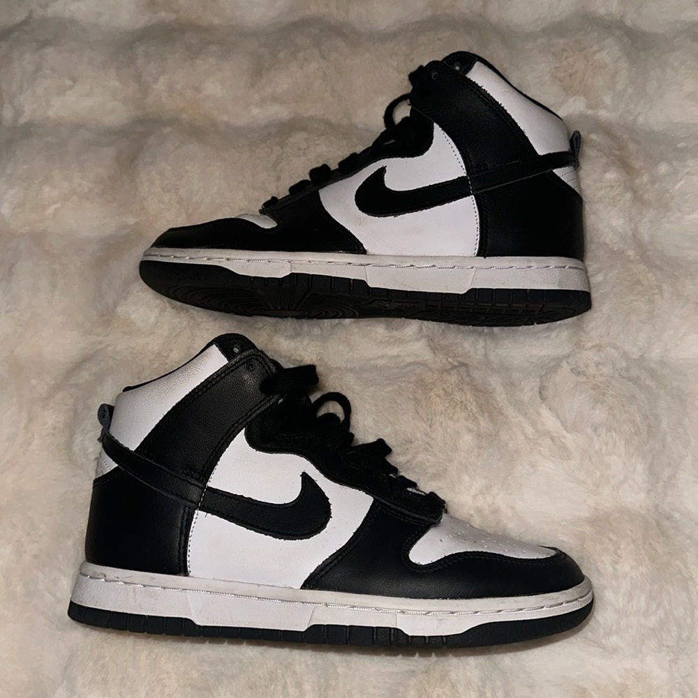 Nike pandas